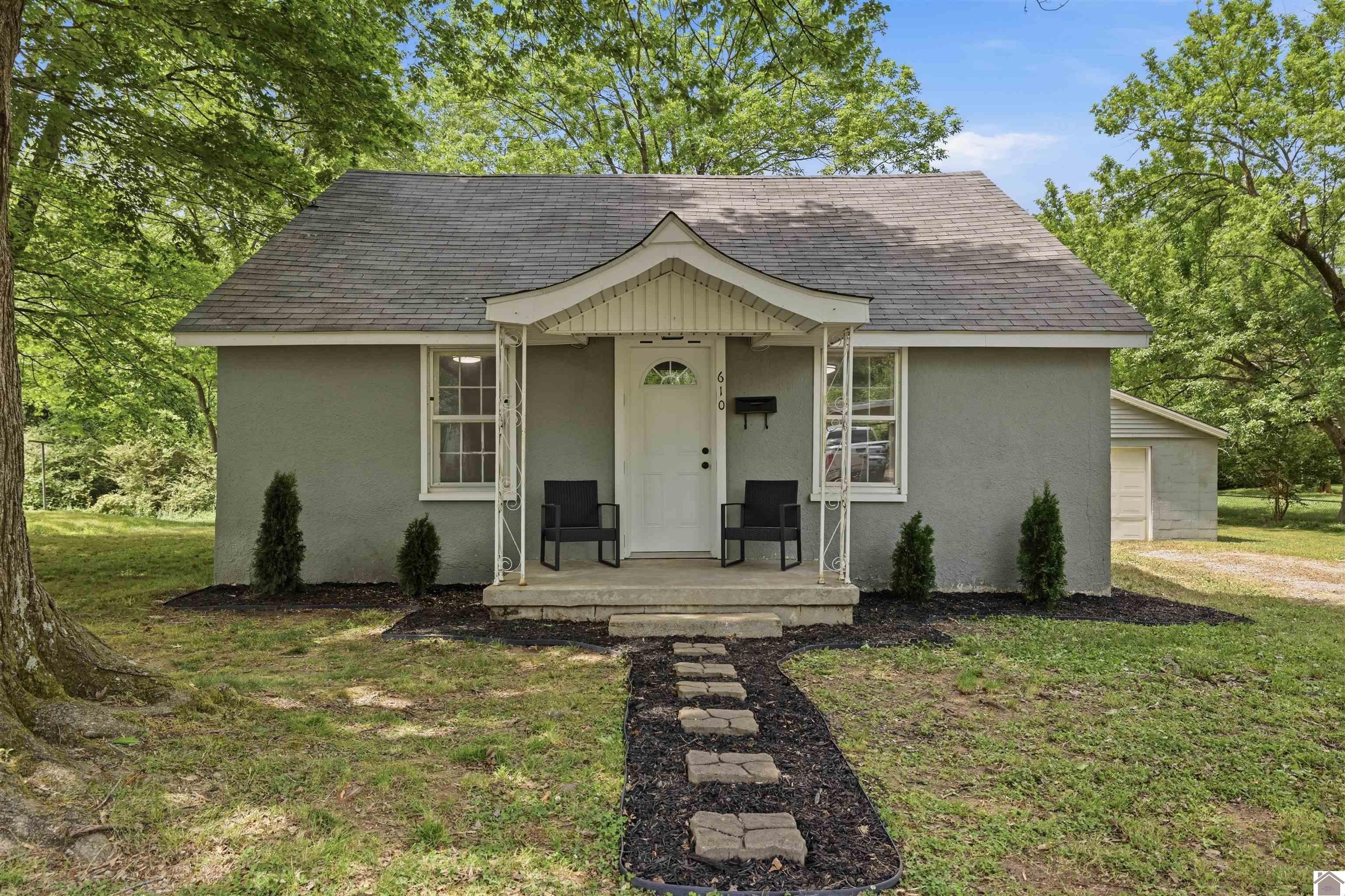 Single Family 3BR 1BA - 610 Broad Street, Murray, KY