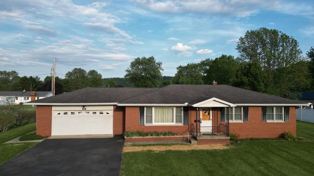 Single Family 3BR 2BA - 71 Coral Lane, Chillicothe, OH