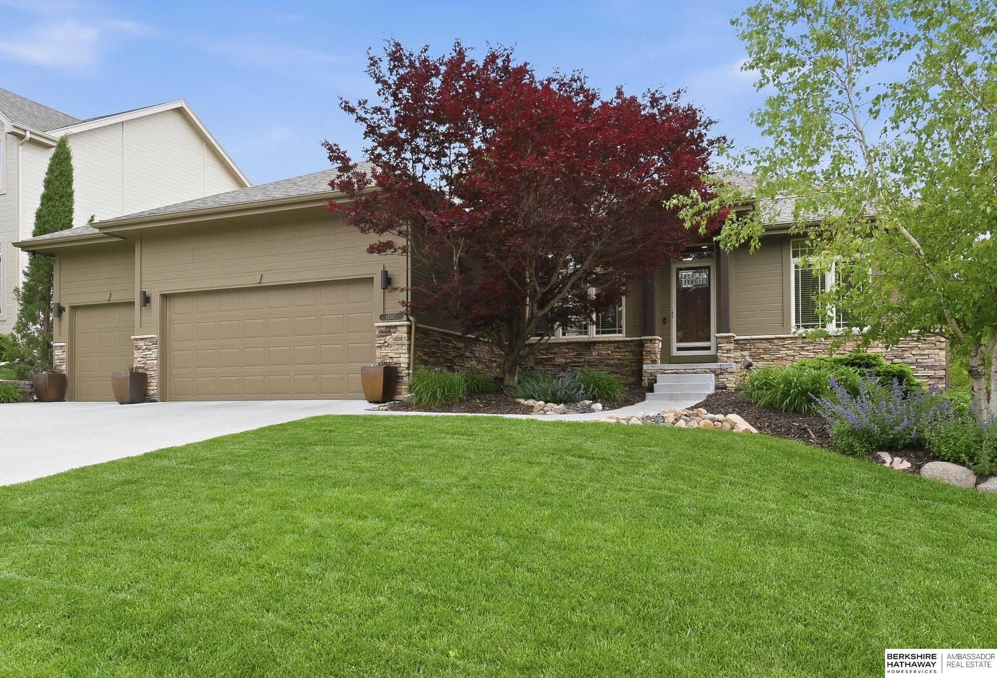 Single Family 4BR 3BA - 17017 Grant Street, Omaha, NE