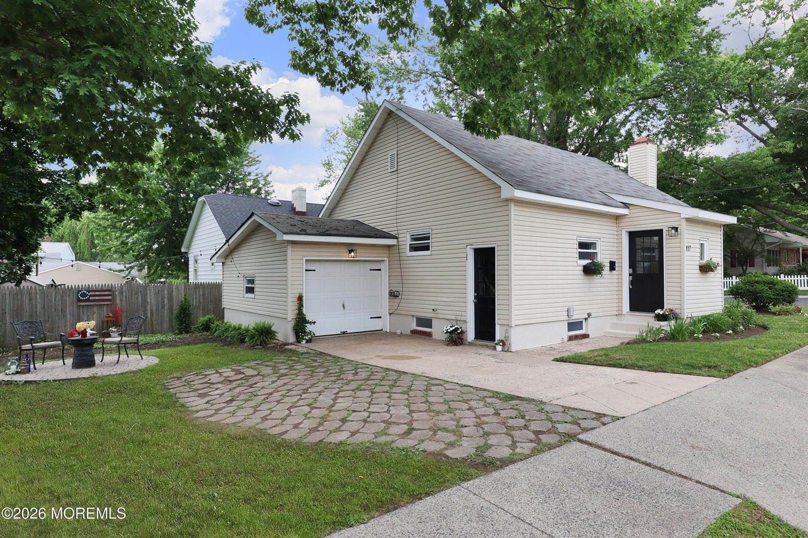 Other 2BR 1BA - 117 Grand Avenue, Atlantic Highlands, NJ