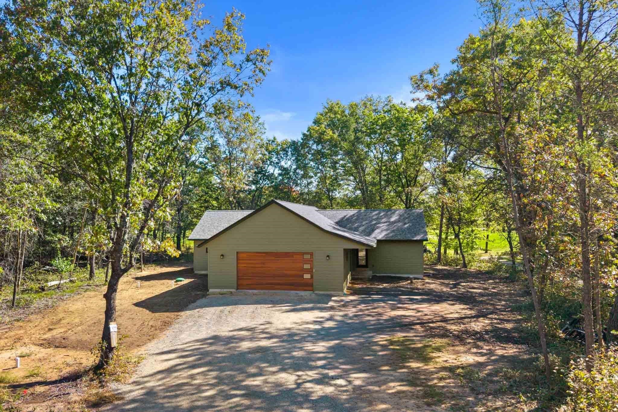 Single Family 3BR 3BA - 466 13th Avenue, Nekoosa, WI