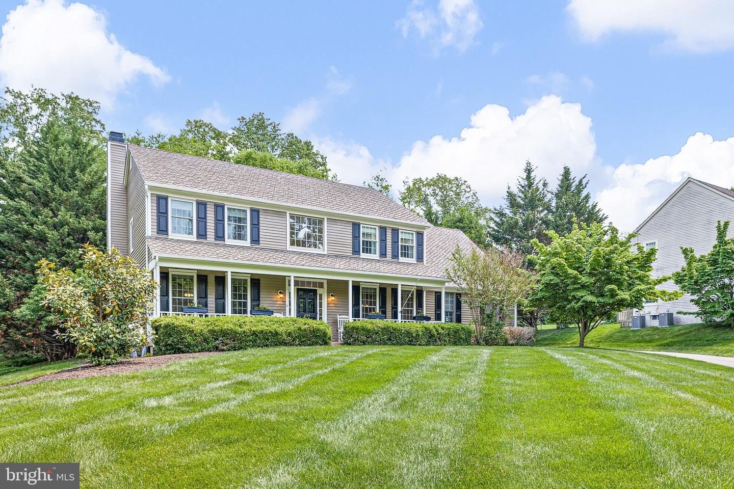 Single Family 4BR 4BA - 434 BUTTONWOOD RD, LANDENBERG, PA