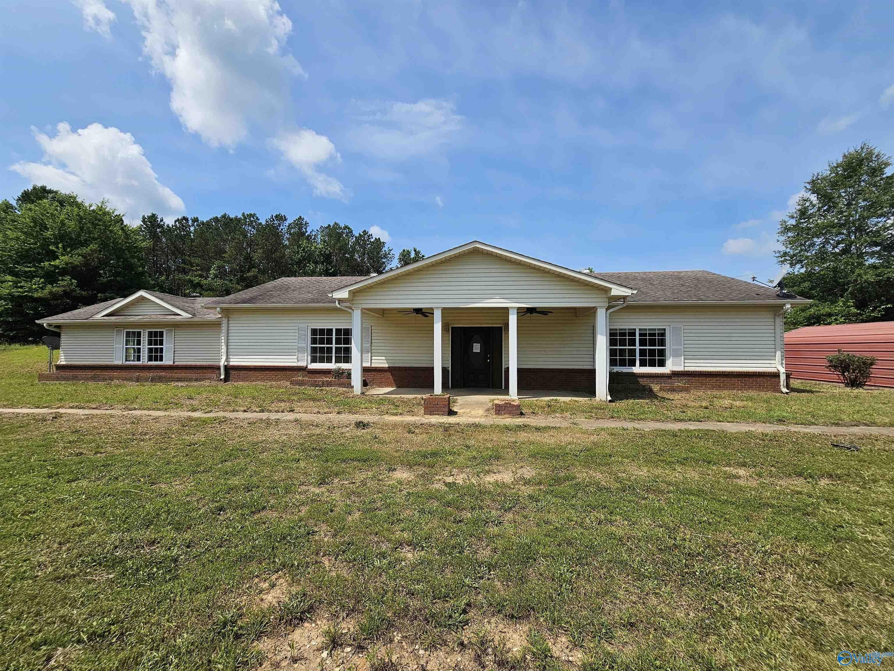 Single Family 4BR 2BA - 2915 County Highway 56, Vina, AL