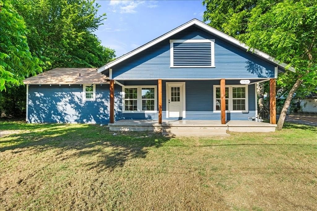 Single Family 3BR 2BA - 1325 Navarro Drive, Corsicana, TX