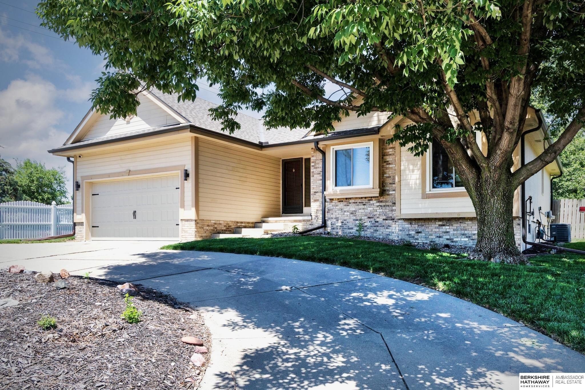 Single Family 3BR 2BA - 15512 Corby Street, Omaha, NE