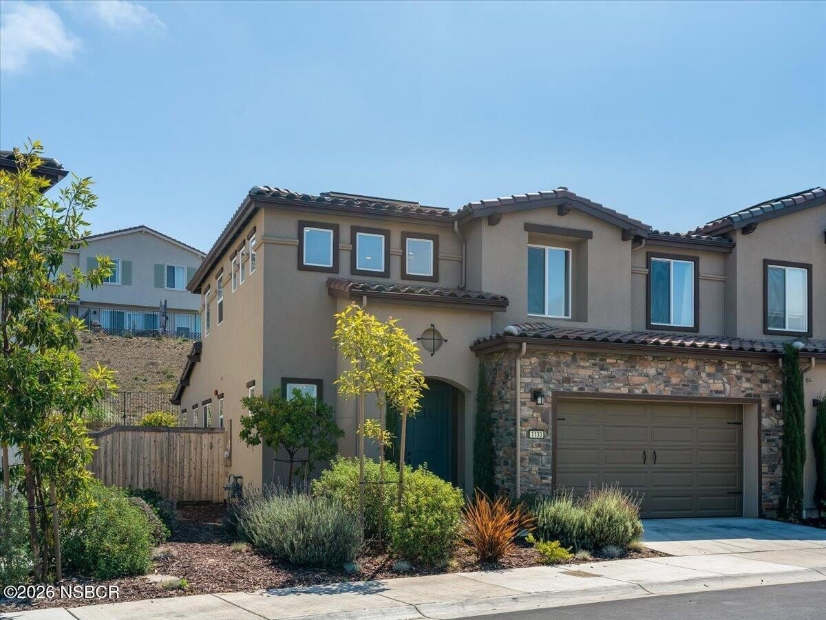 Single Family 3BR 3BA - 1133 Flax Drive, Santa Maria, CA