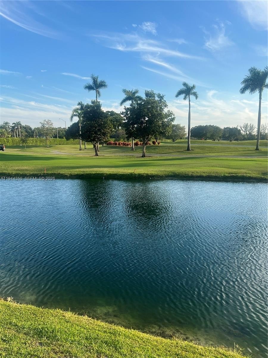 Co-op 1BR 2BA - 8900 Washington Blvd, Pembroke Pines, FL