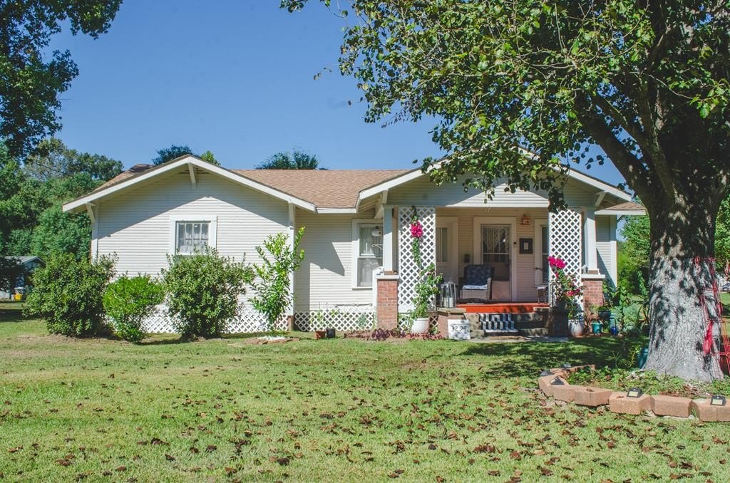 Single Family 5BR 3BA - 3294&92 Ellisville Blvd, Laurel, MS