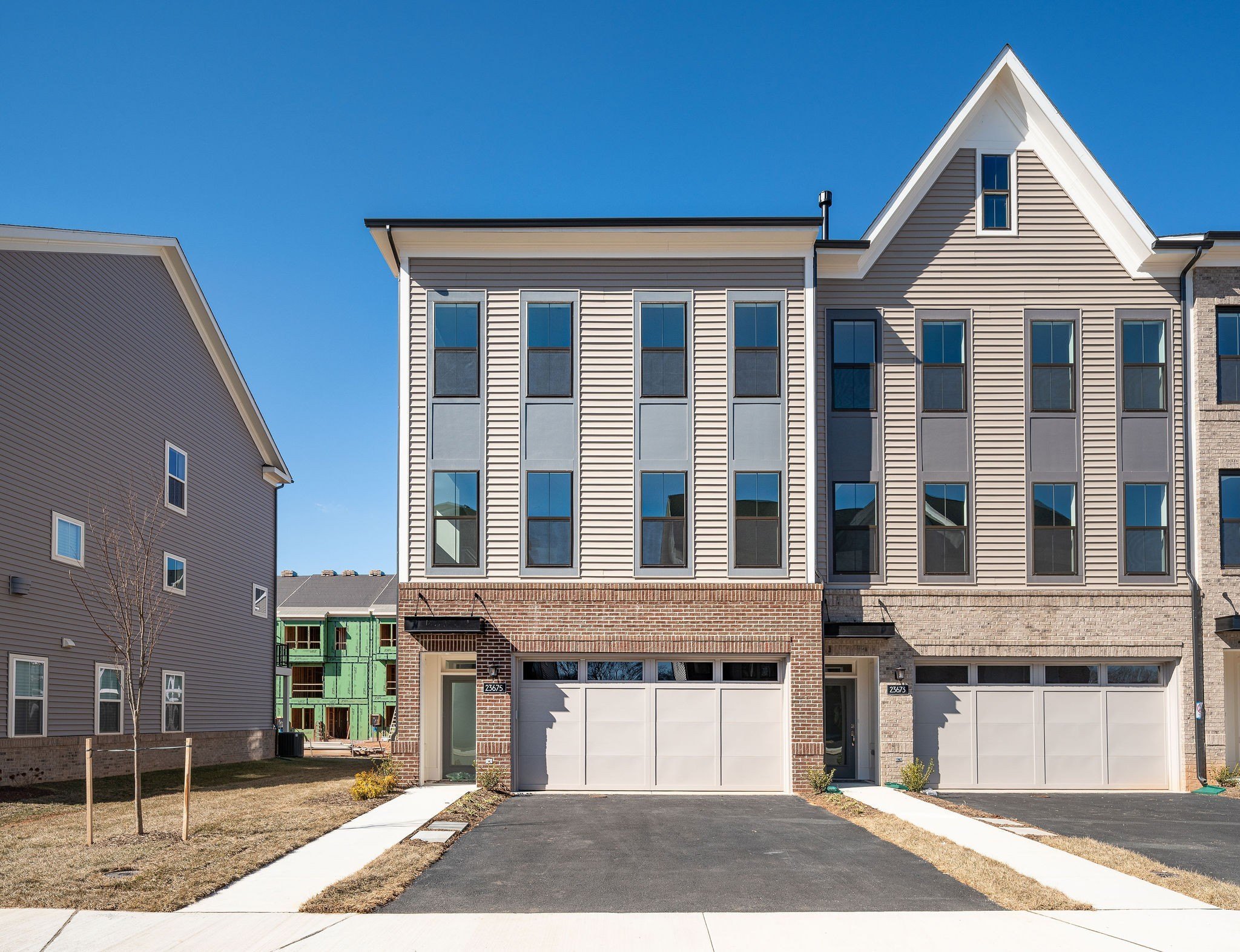 Listing photo #1