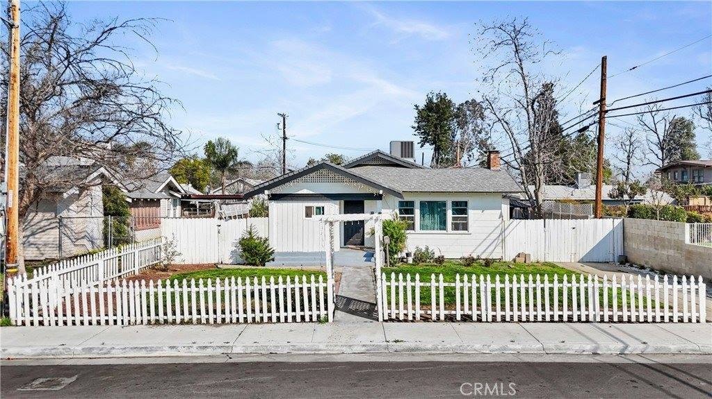Other 3BR 1BA - 1710 2nd, Bakersfield, CA