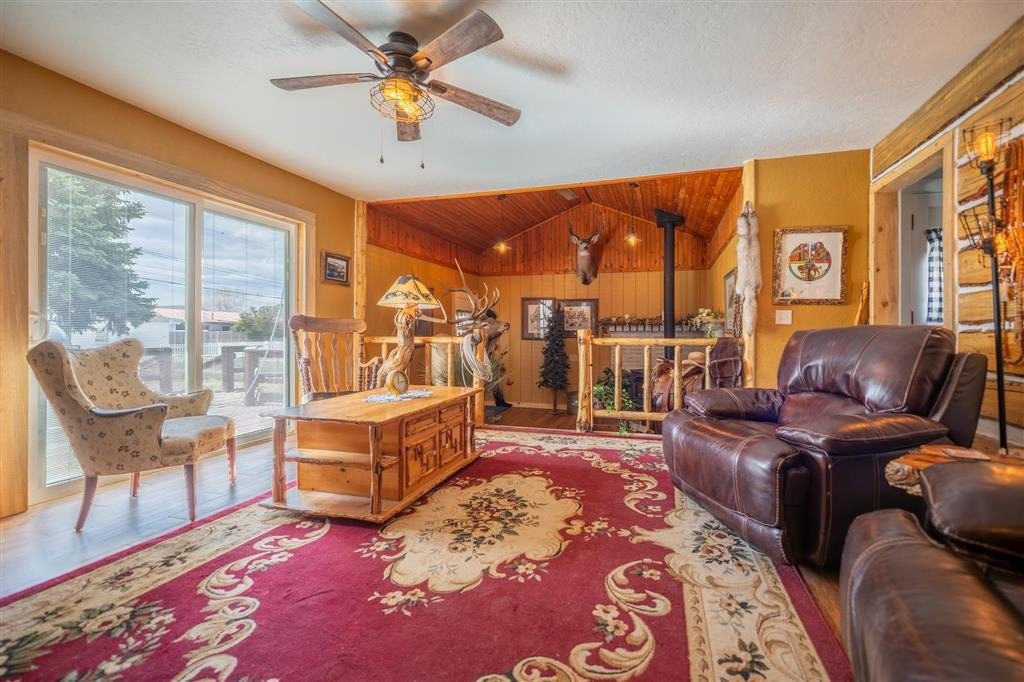 Single Family 3BR 3BA - 610 Avenue F, Powell, WY