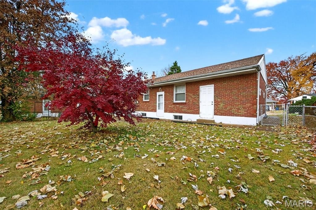 Single Family 2BR 1BA - 9406 Pattonwood Drive, St Louis, MO