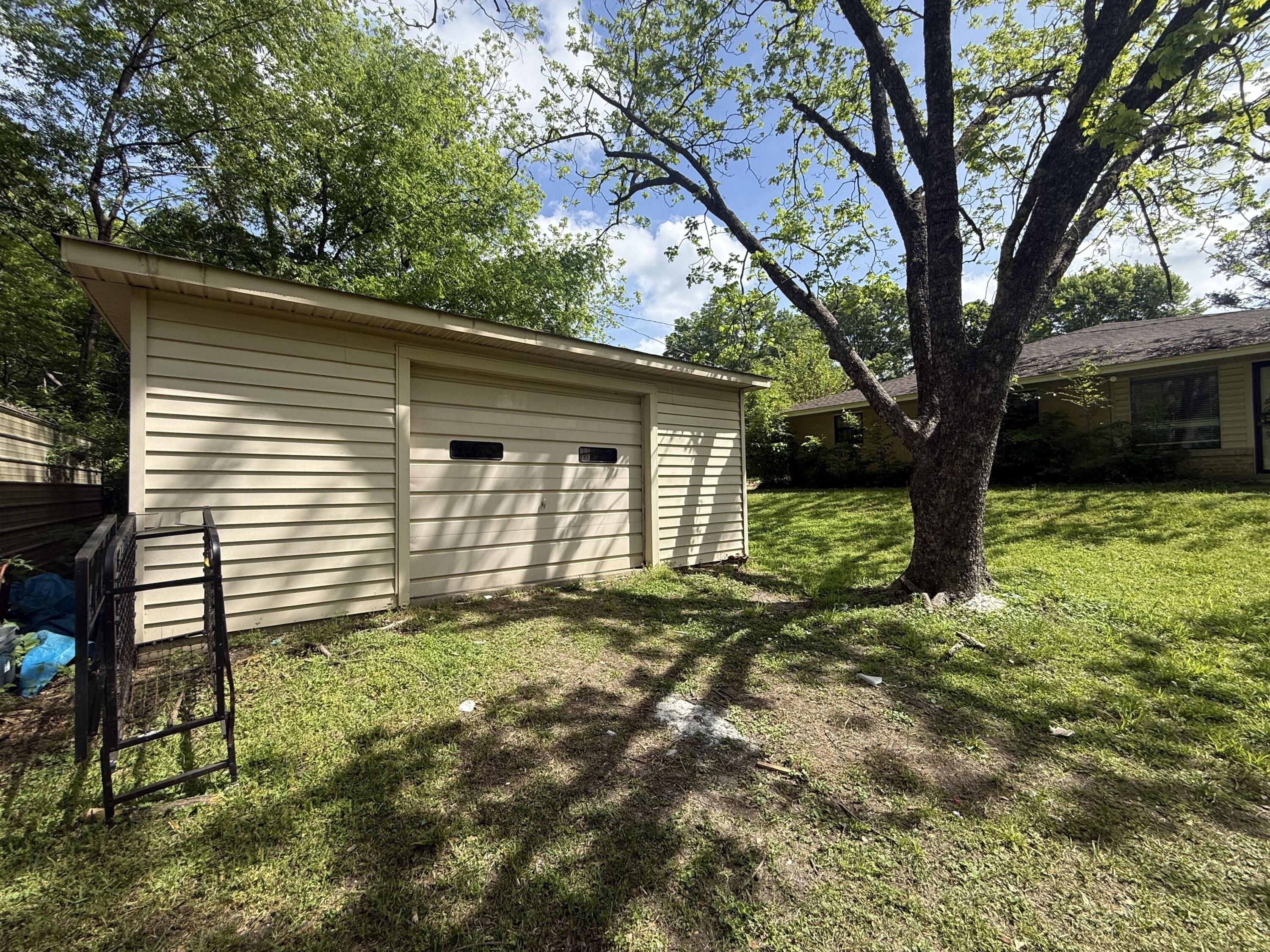Single Family 3BR 2BA - 215 Enoch Ave., Tupelo, MS