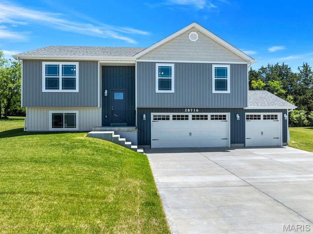 Single Family 3BR 2BA - 28716 Woodland Heights Drive, Warrenton, MO