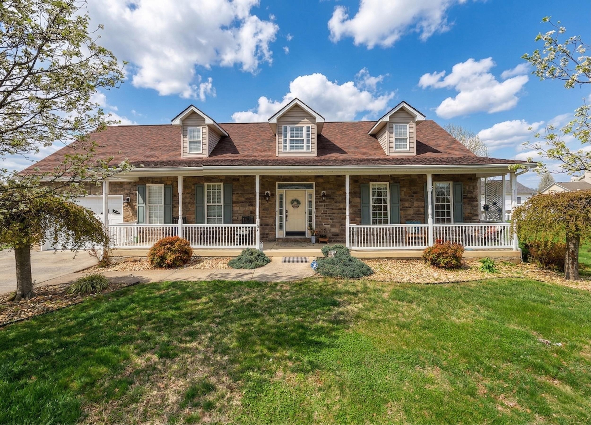Single Family 4BR 4BA - 154 W WANDA ST, STANLEY, VA
