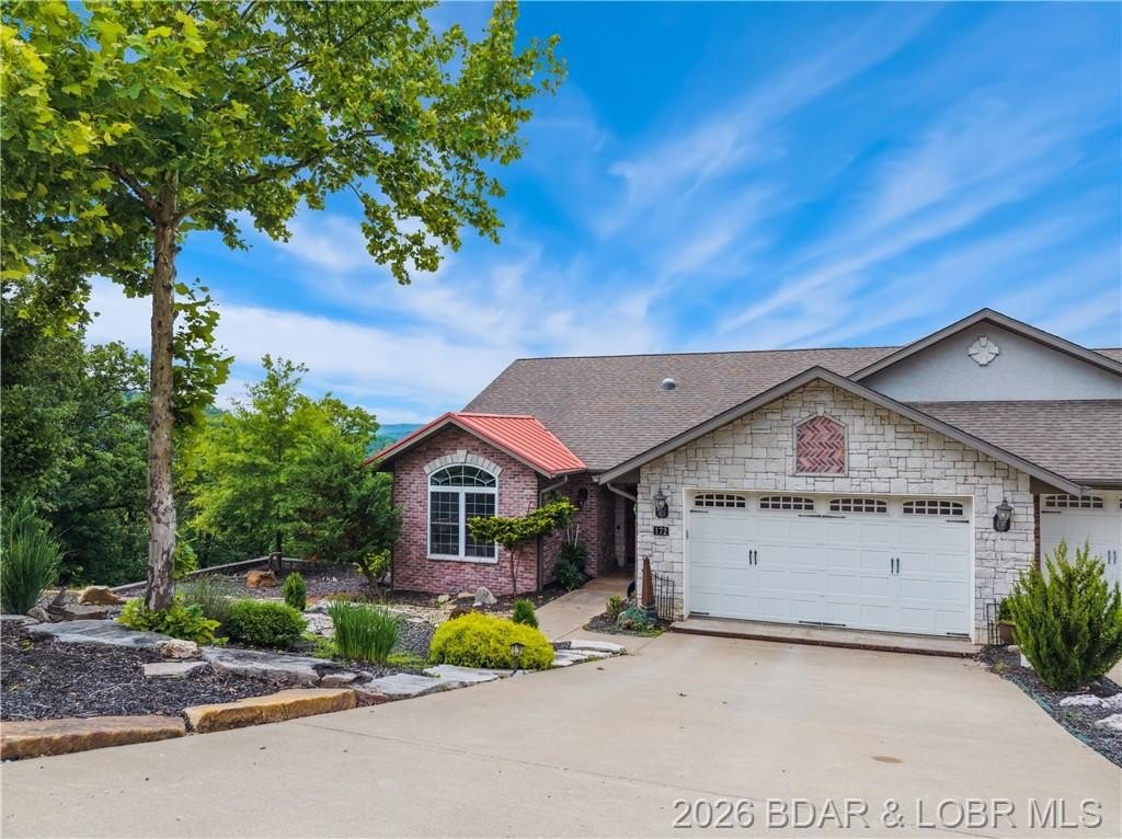 Single Family 4BR 3BA - 172 Highland Parkway, Camdenton, MO