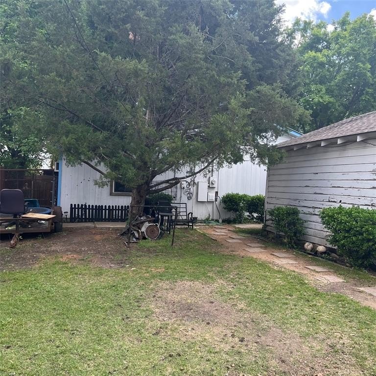 Single Family 4BR 4BA - 1608 Coleman Street, McKinney, TX
