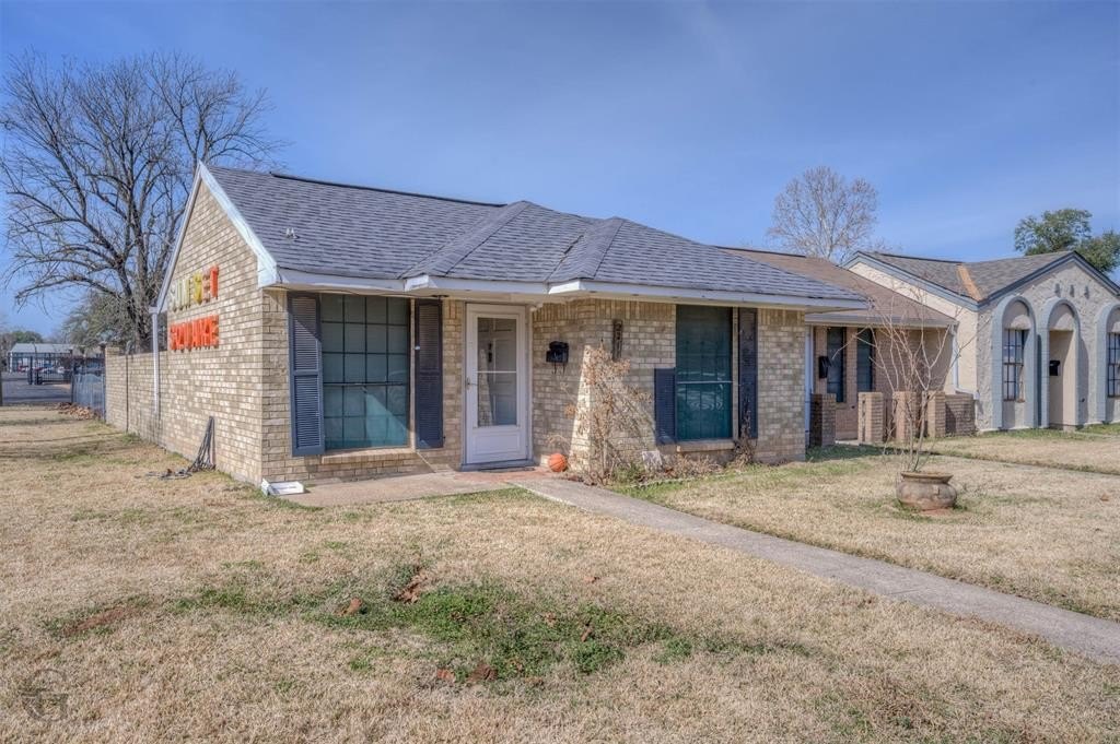 Single Family 2BR 2BA - 2211 Loreco Street, Bossier City, LA