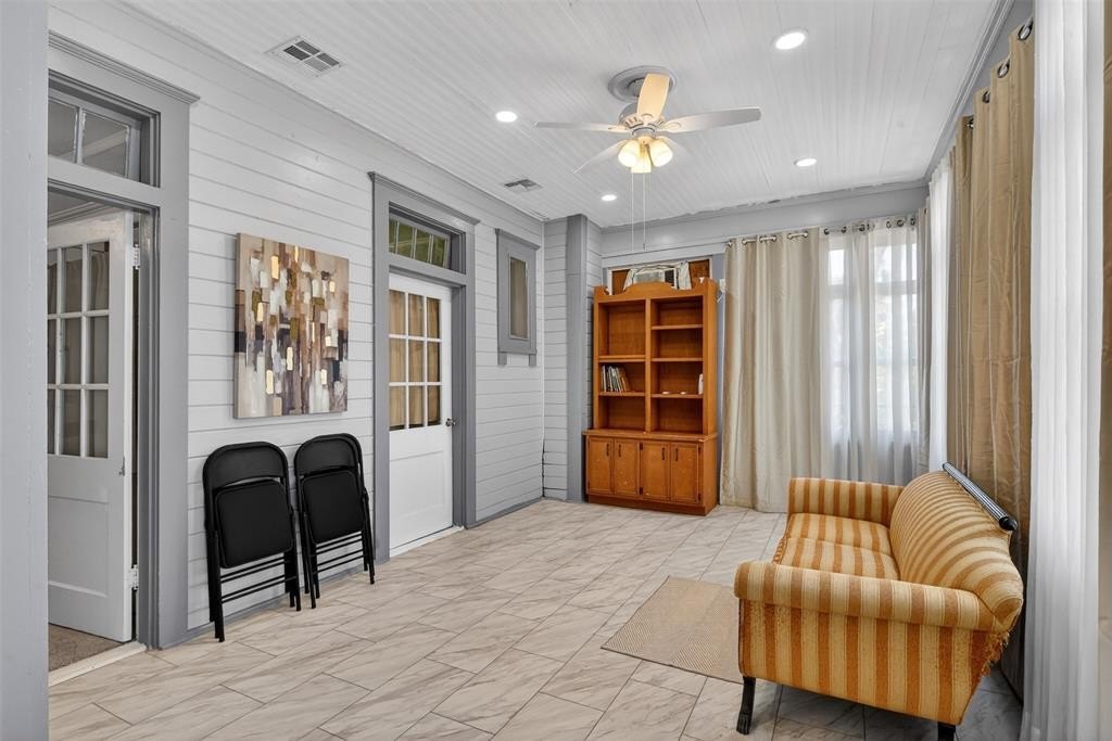 Single Family 3BR 2BA - 1038 College Street, Shreveport, LA