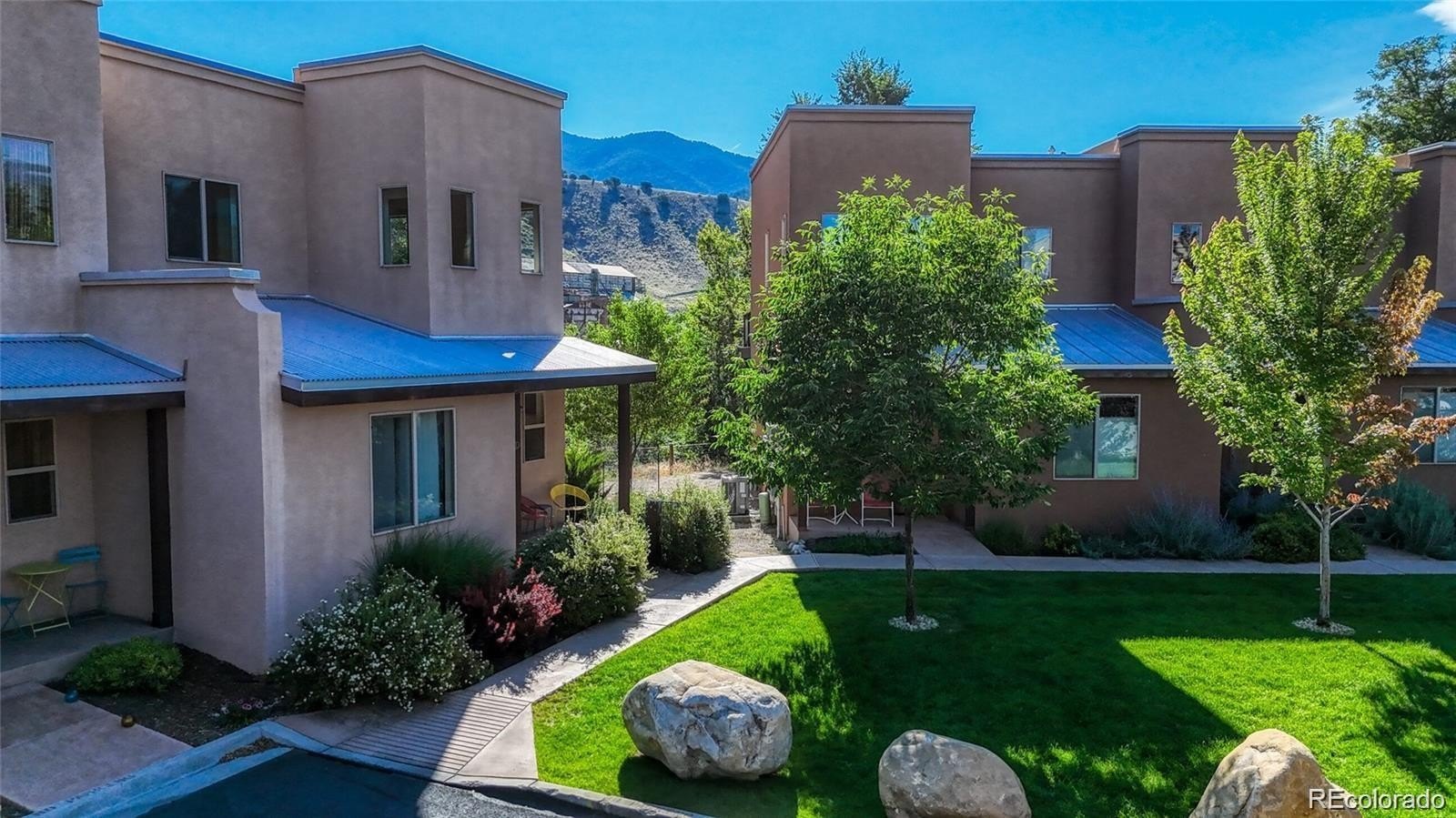 Condo 2BR 2BA - 402 E Sackett Avenue, Salida, CO