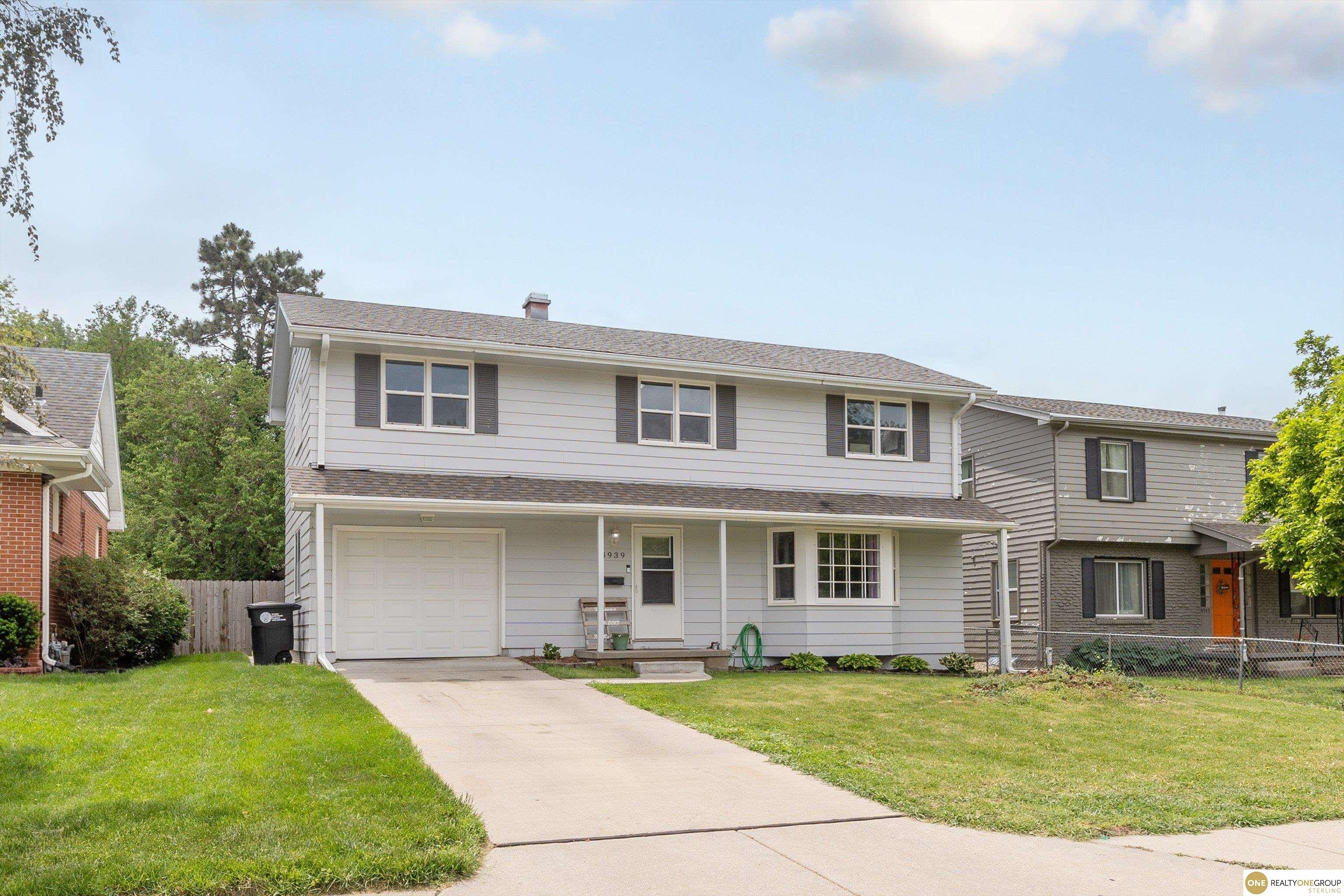 Single Family 4BR 3BA - 4939 Ruggles Street, Omaha, NE