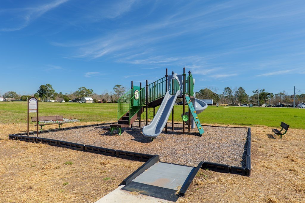 Single Family 3BR 3BA - 6194 Bemiss Springs Drive, Valdosta, GA