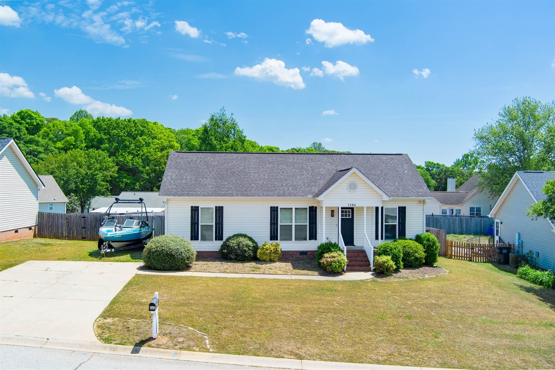 Single Family 3BR 2BA - 1104 Dunwoody Dr, Simpsonville, SC
