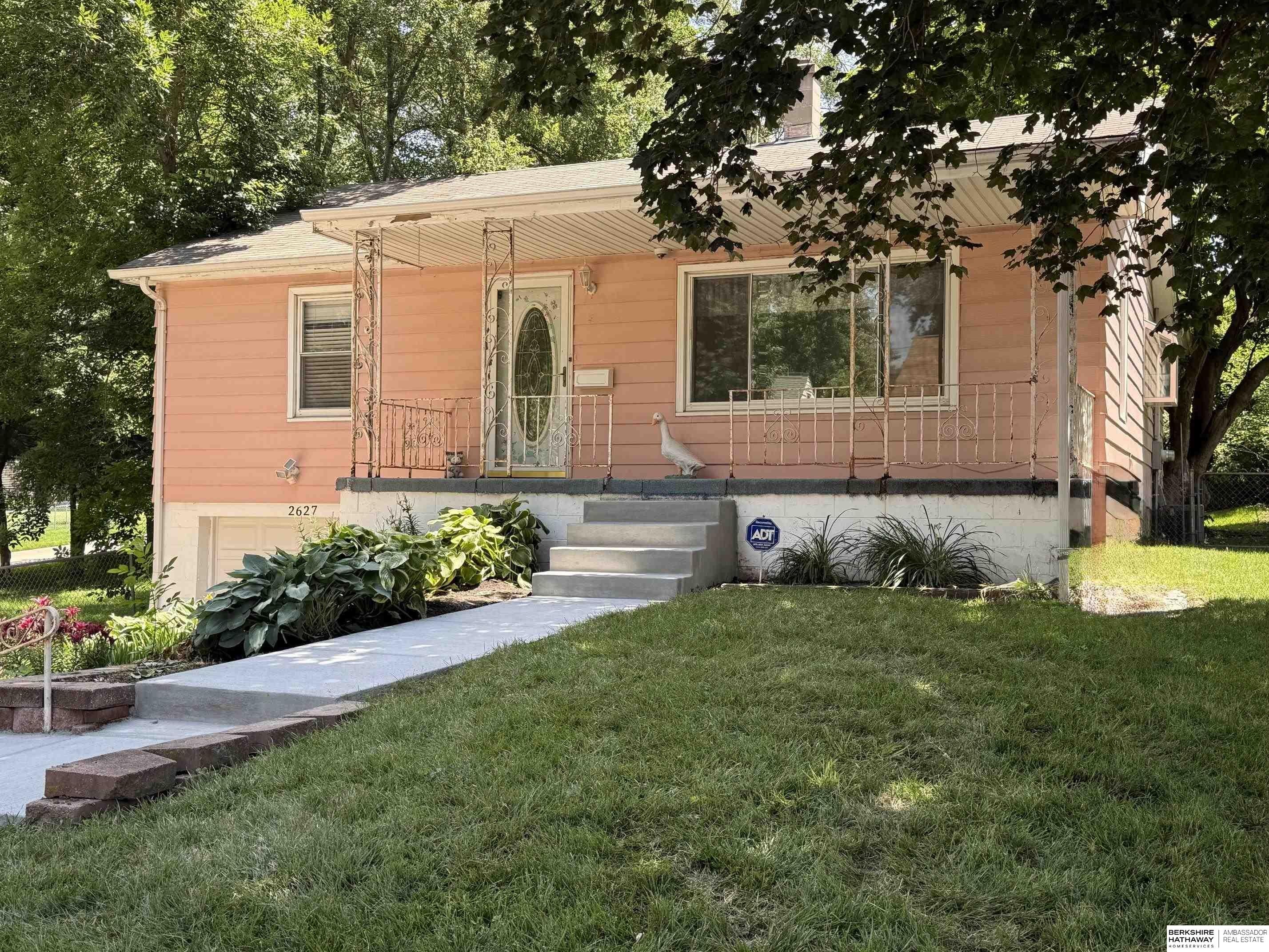Single Family 3BR 2BA - 2627 N 70 Street, Omaha, NE