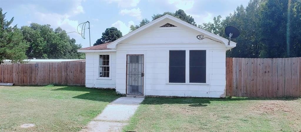 Single Family 2BR 1BA - 7814 Jewella Avenue, Shreveport, LA