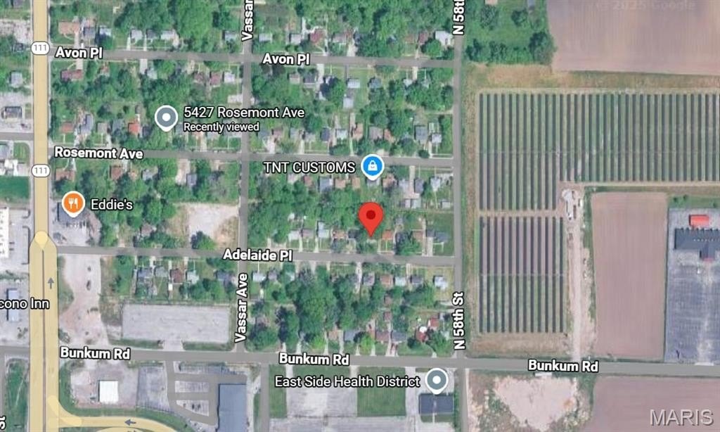 Single Family 3BR 1BA - 5529 Adelaide Place, East St Louis, IL