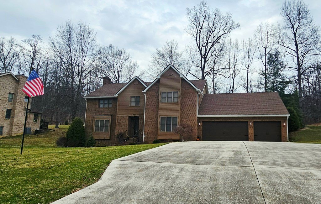 Single Family 5BR 4BA - 3455 Boy Scout Rd, Ashland, KY