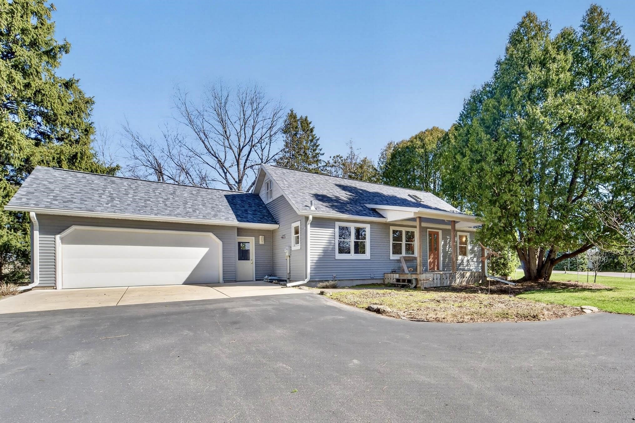 Single Family 3BR 2BA - 5150 River Road, Waunakee, WI