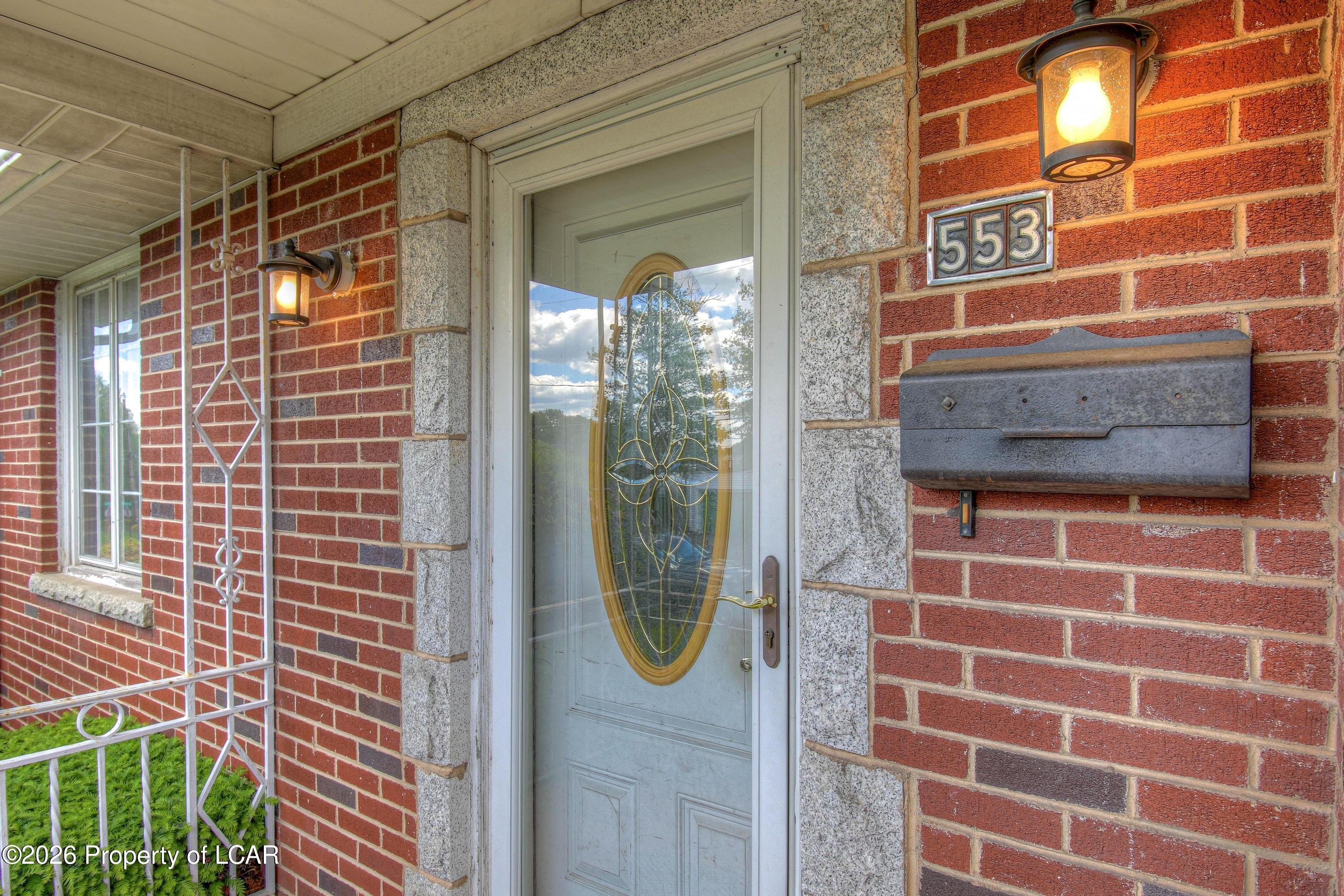 Single Family 4BR 1BA - 553 Putnam Street, West Hazleton, PA
