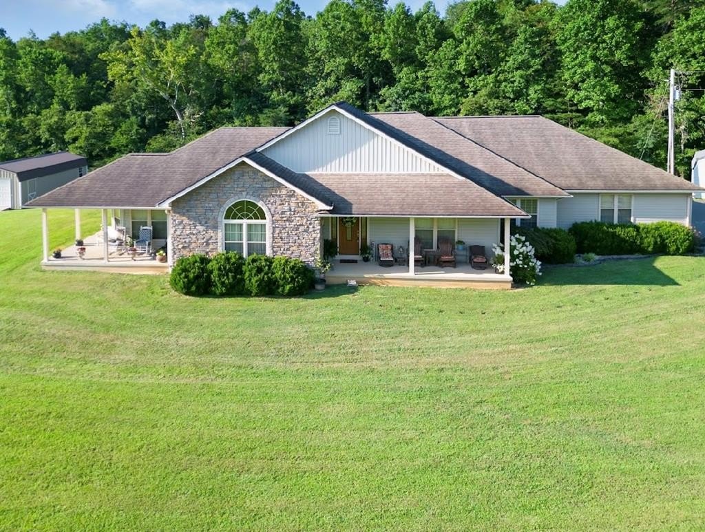 Single Family 4BR 3BA - 56 Windy Akers, West Liberty, KY