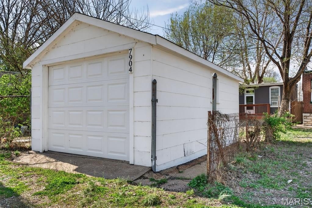 Single Family 1BR 1BA - 7904 Pennsylvania Avenue, St Louis, MO