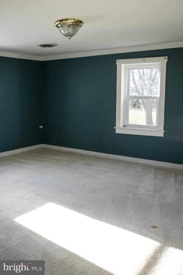 Single Family 3BR 1BA - 1624 BAUST CHURCH RD, UNION BRIDGE, MD