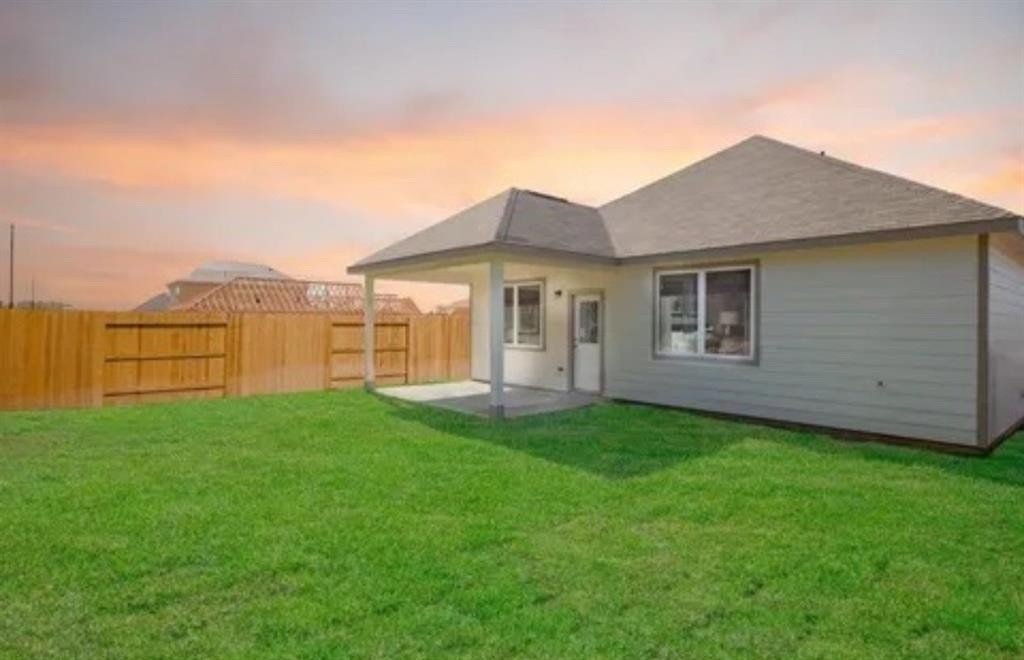 Single Family 3BR 2BA - 424 Livingston Drive, DeSoto, TX