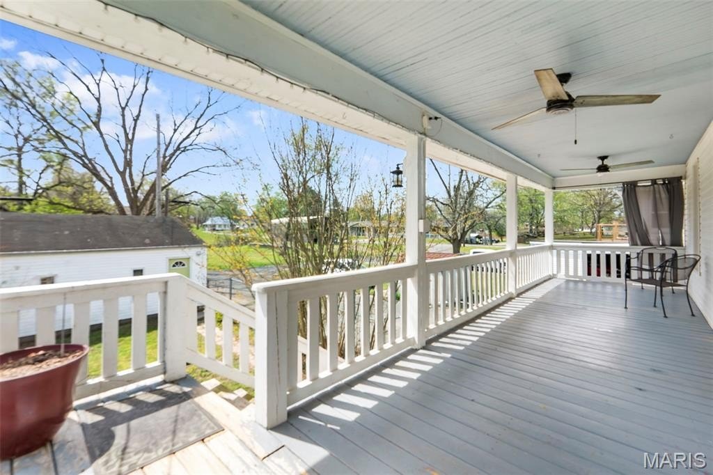 Single Family 3BR 1BA - 411 E Maple Street, Scott City, MO