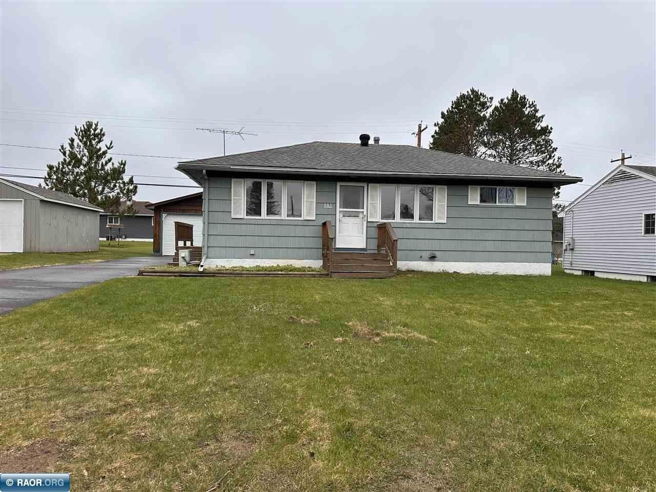 Single Family 2BR 2BA - 328 Wyandotte Rd, Hoyt Lakes, MN