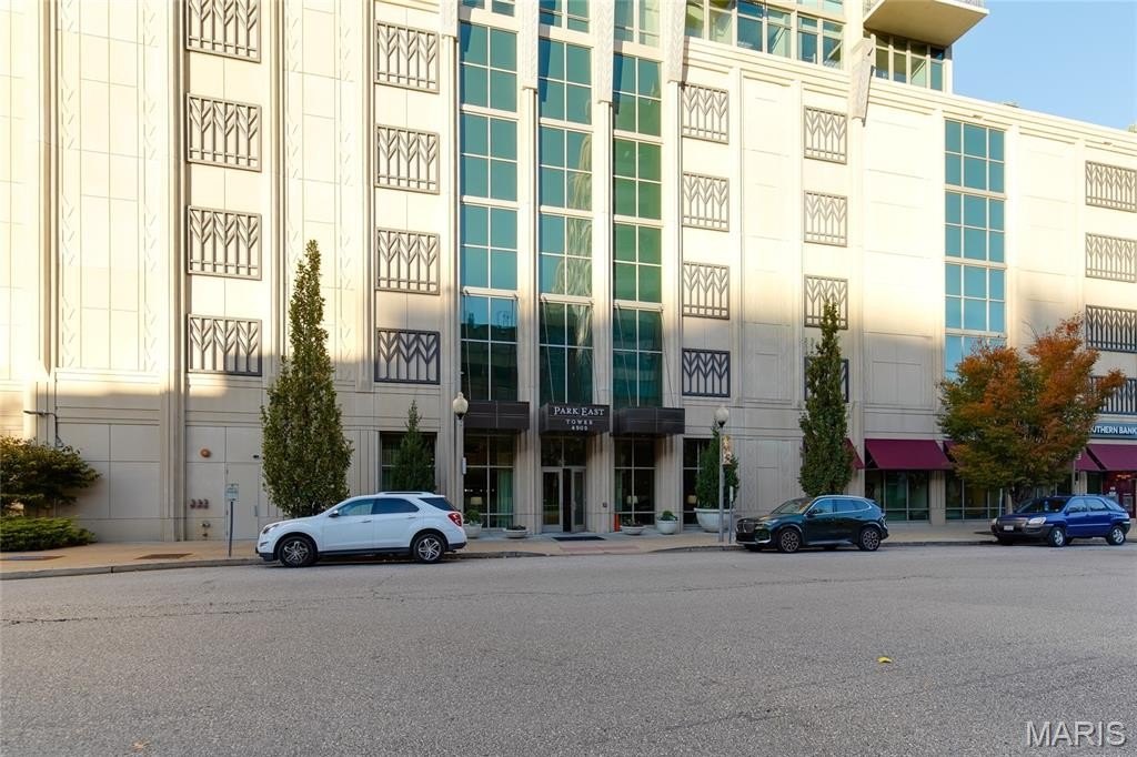 Condo 1BR 2BA - 4909 Laclede Avenue, St Louis, MO