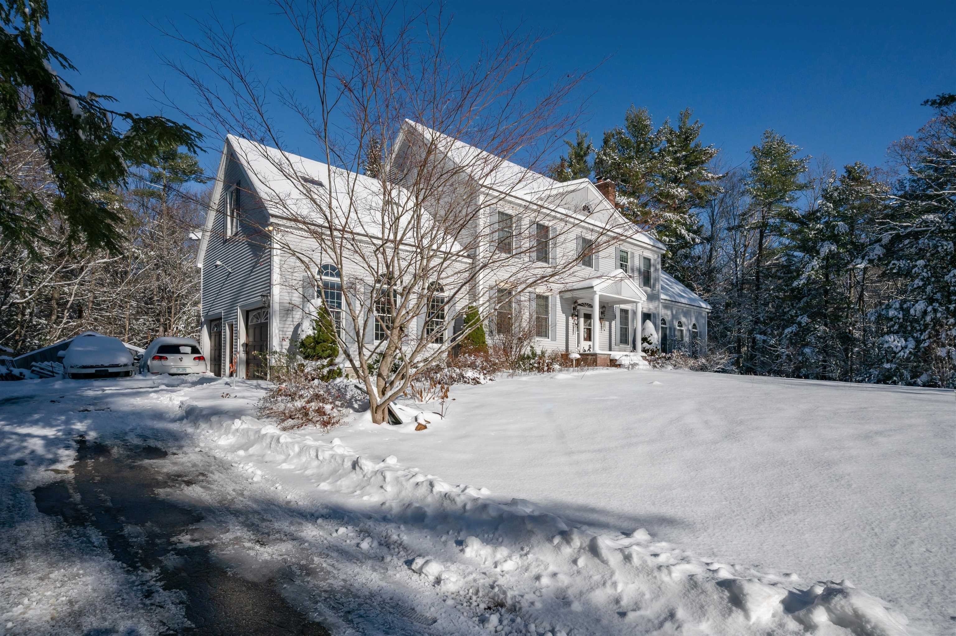 Single Family 4BR 3BA - 160 Jennifer Drive, Chester, NH
