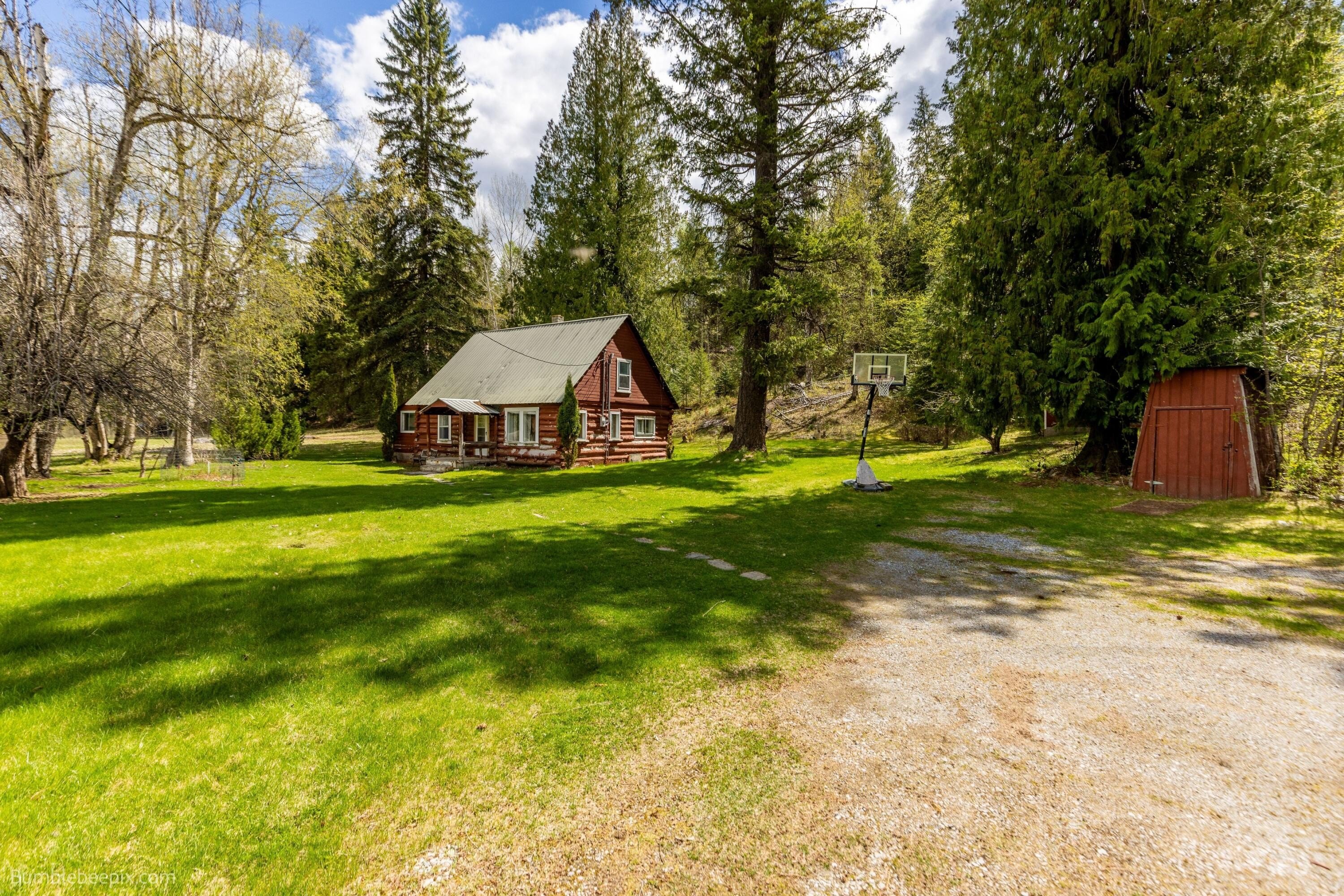 Single Family 2BR 1BA - 17112 HIGHWAY 31, METALINE FALLS, WA