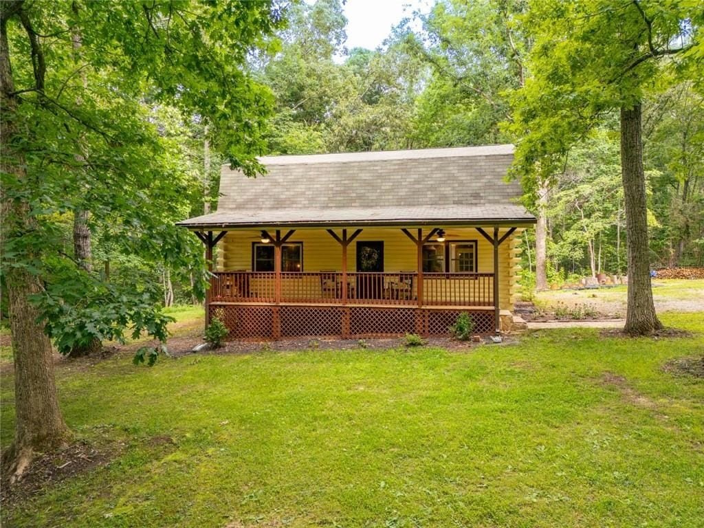 Single Family 3BR 2BA - 465 Waters Edge Drive, Clarkesville, GA