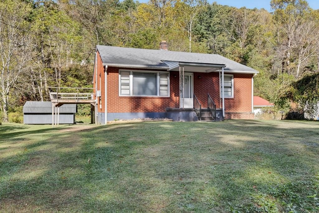 Single Family 2BR 1BA - 239 Currin Valley, Marion, VA
