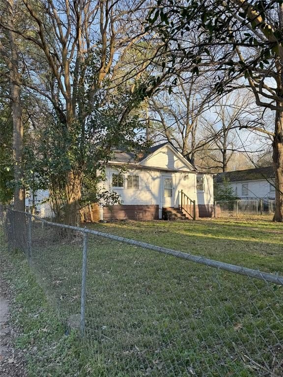 Single Family 4BR 2BA - 6100 Lexington Avenue, Shreveport, LA