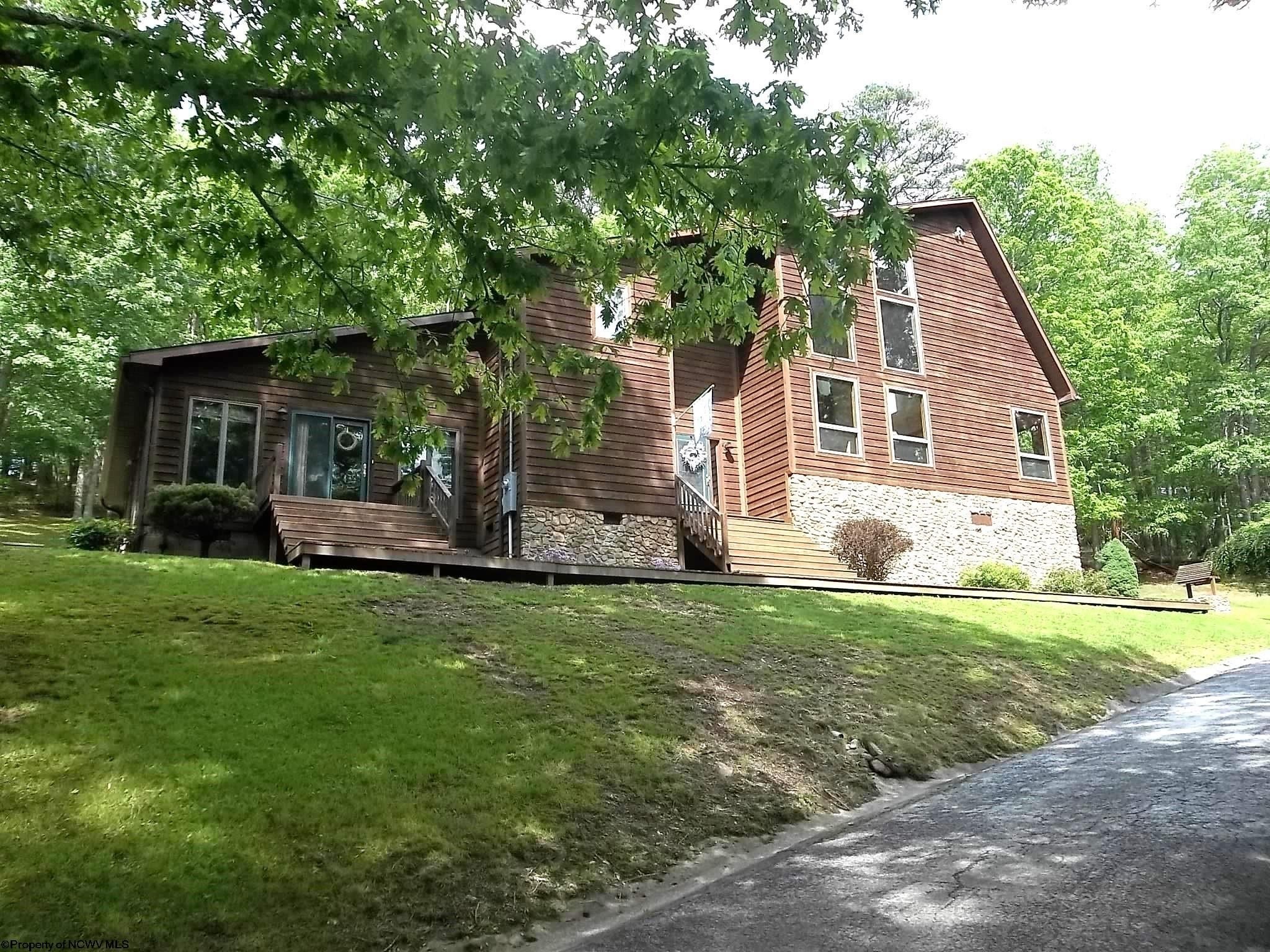 Single Family 4BR 3BA - 444 Gordon Road, Beverly, WV