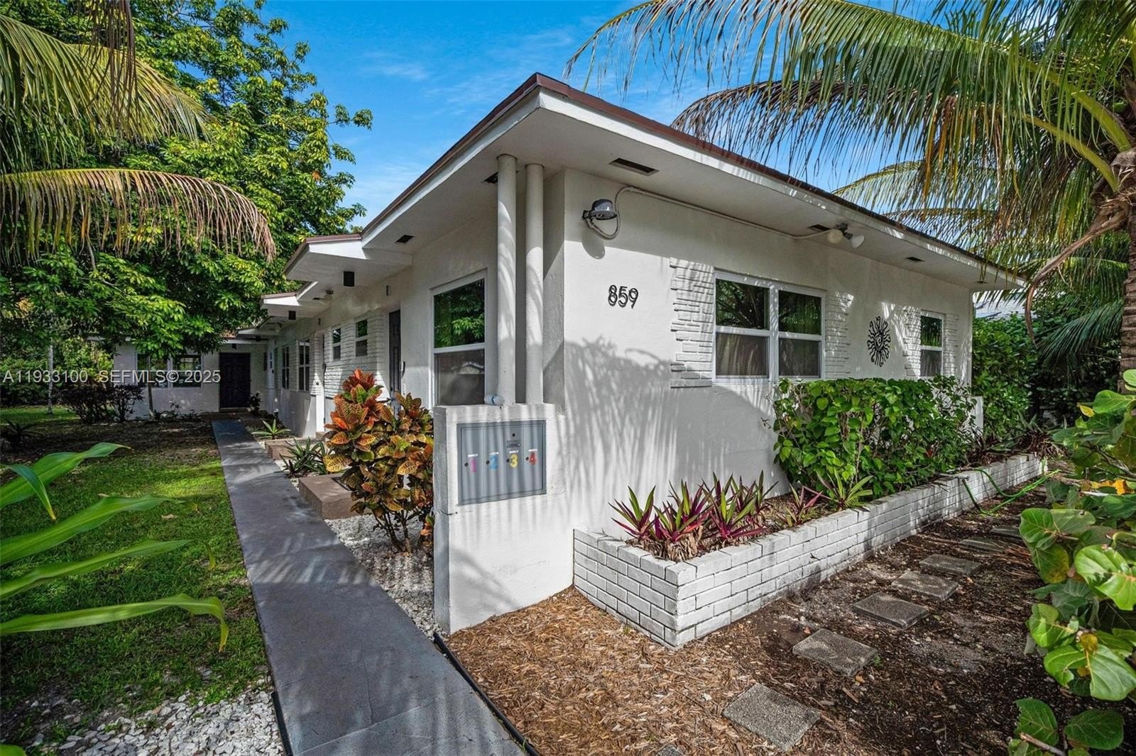 Four-plex 5BR 4BA - 859 NE 90th St, Miami, FL