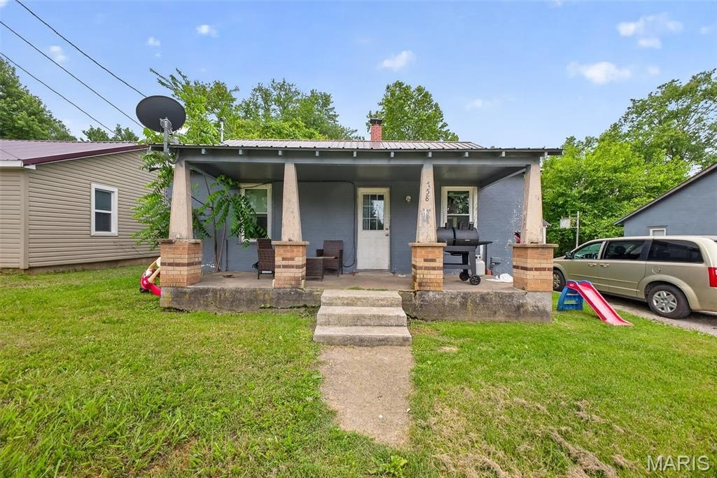 Single Family 4BR 2BA - 758 / 766 Mizer Street, Lebanon, MO