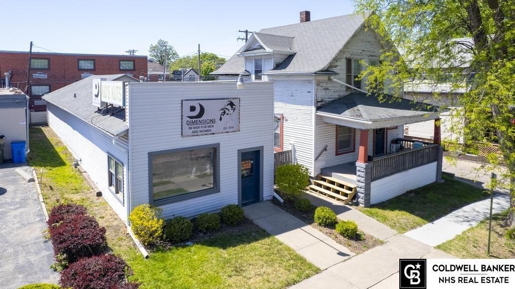 Single Family 2BR 2BA - 121 N 28th Street, Lincoln, NE