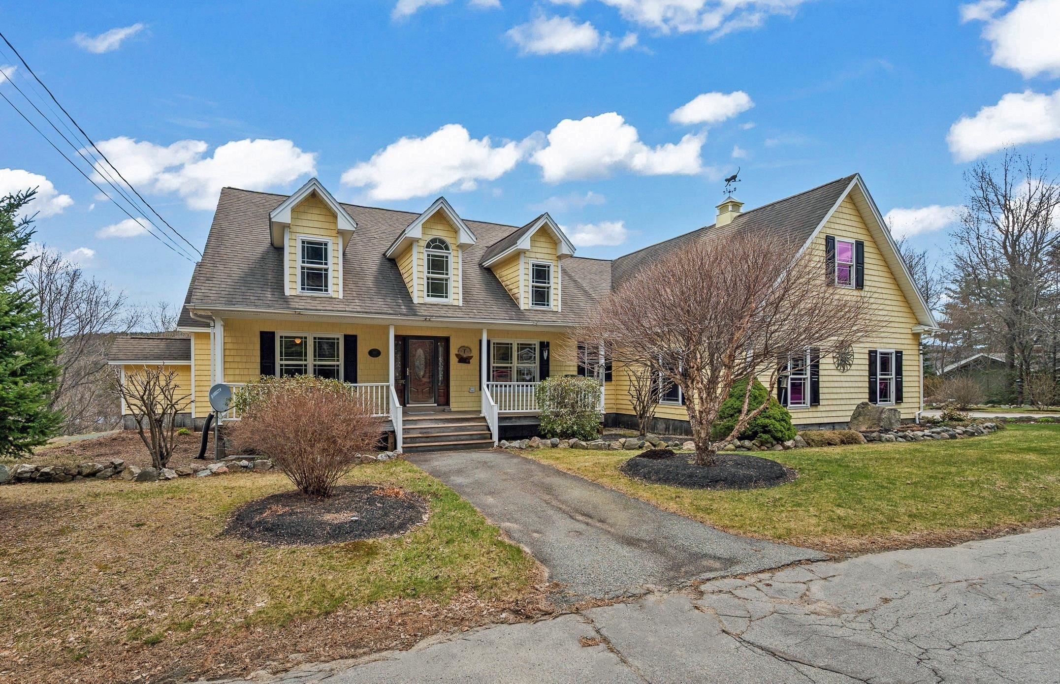 Single Family 3BR 2BA - 302 Howard Street, Berlin, NH